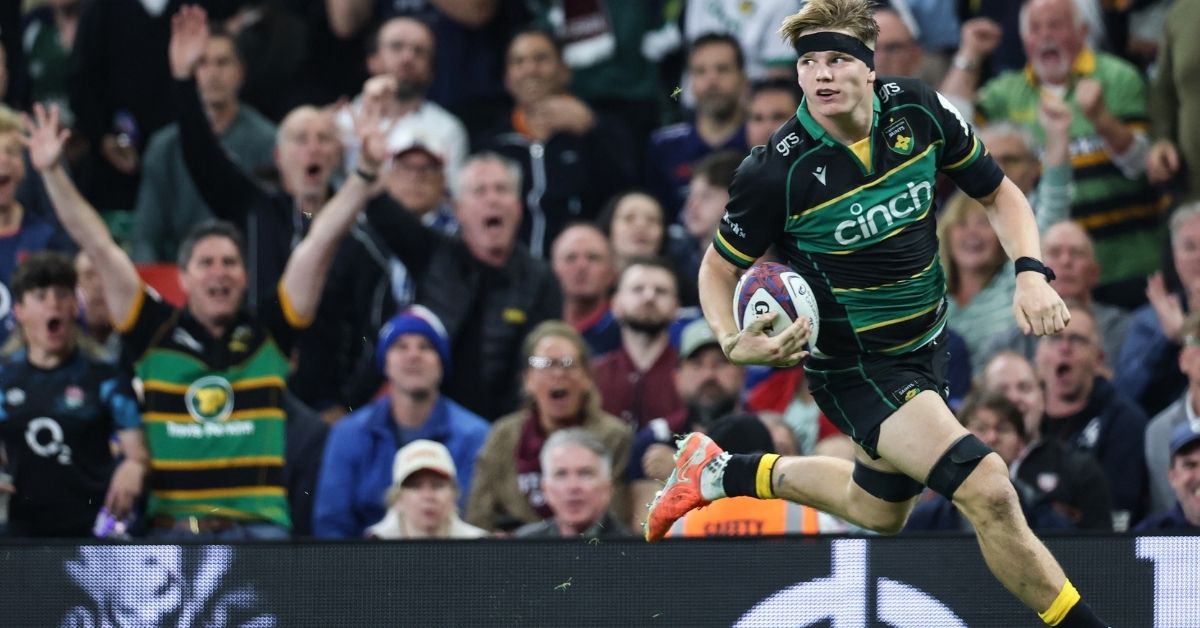 Henry Pollock veut marcher sur les traces d'Antoine Dupont. Entre Coupe du monde 2027, adaptation au 7 et qualification britannique, le chemin est chargé. ©INPHO/Billy Stickland