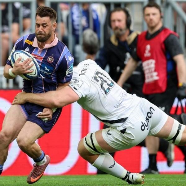 TOP 14. Jalibert blessé, Bielle-Biarrey réticent : quel rôle pour Arthur Retière, le numéro 10 surprise de l'UBB ?