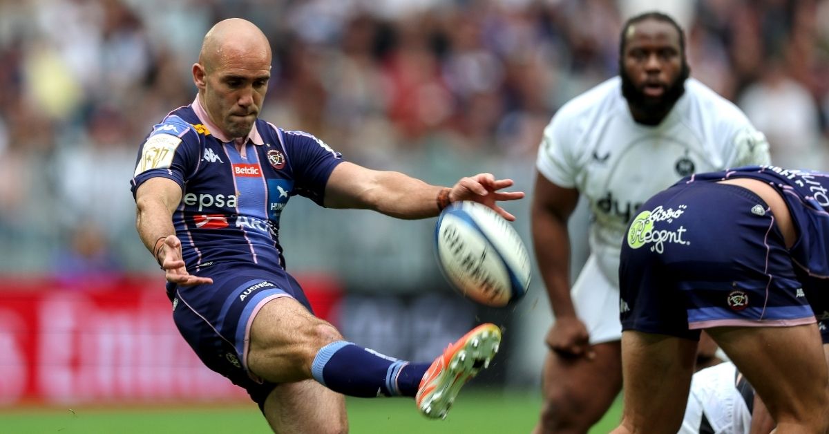 7,1 mètres de plus qu'Antoine Dupont par coup de pied : Maxime Lucu possède un avantage précieux pour l'UBB et le XV de France