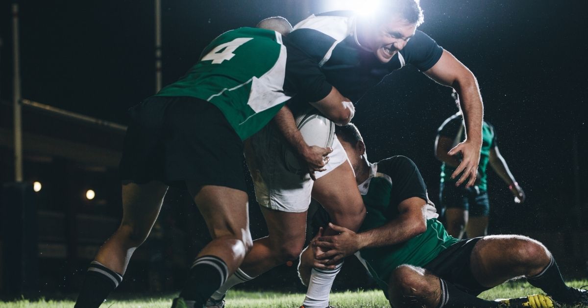Bonne nouvelle pour les amateurs de Pro D2 : un match du vendredi à 21h est désormais accessible gratuitement sur SPORT+, directement dans l'application CANAL+. Crédit image : Canva