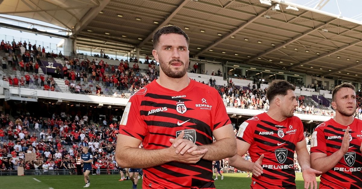 Blessé au genou depuis la préparation estivale, Clément Vergé a reçu un beau témoignage de confiance : Toulouse vient de le prolonger pour trois saisons. ©INPHO/Laszlo Geczo
