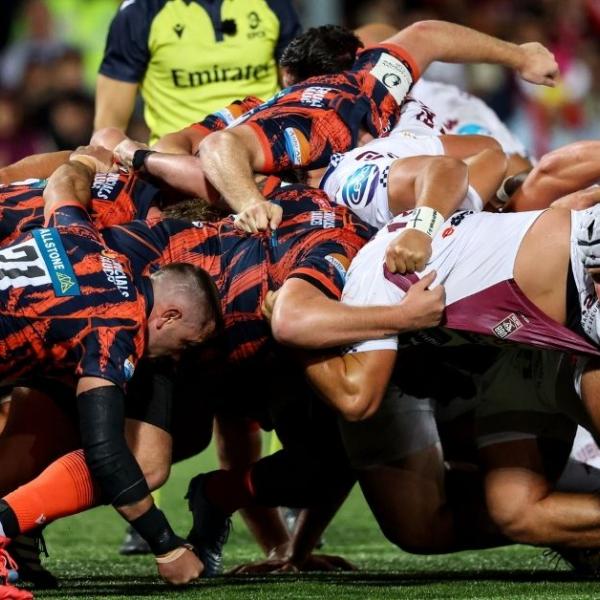 Gloucester – UBB : la mêlée explose, aucune pénalité… mais que dit vraiment la règle ?