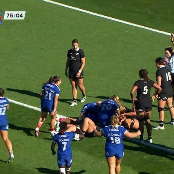VIDEO. Le Canada fait tomber l’Angleterre, la France encaisse 81 points : le rugby féminin à deux vitesses ?