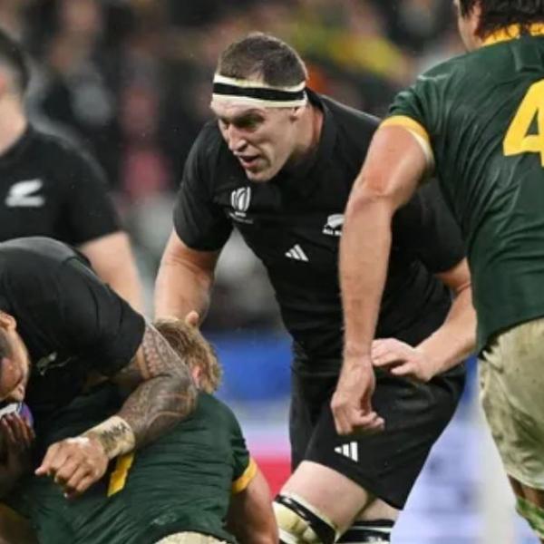 Après ses 17 essais en 18 matchs à 35 ans, Rennie aimerait faire revenir Brodie Retallick chez les All Blacks