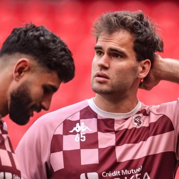 Damian Penaud rappelé chez les Bleus : malgré ses 41 essais en sélection, sa place pour les tests de novembre reste incertaine