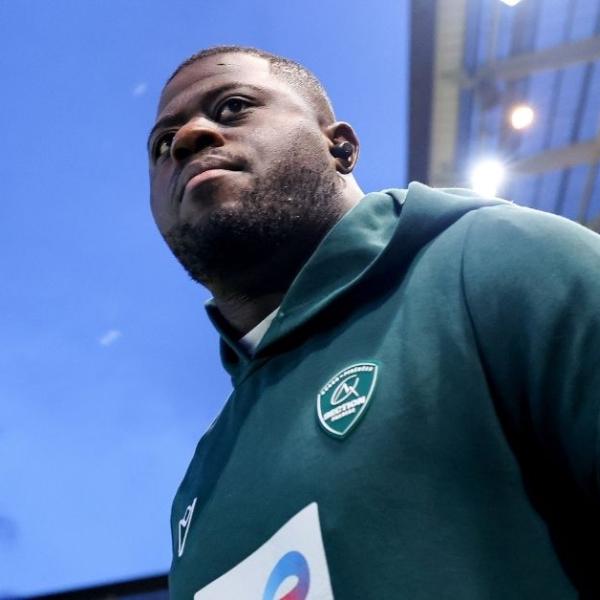 Convoqué par le XV de France, limité à 27 minutes avec Pau : Daniel Bibi Biziwu devrait rebondir au Racing 92 en 2027
