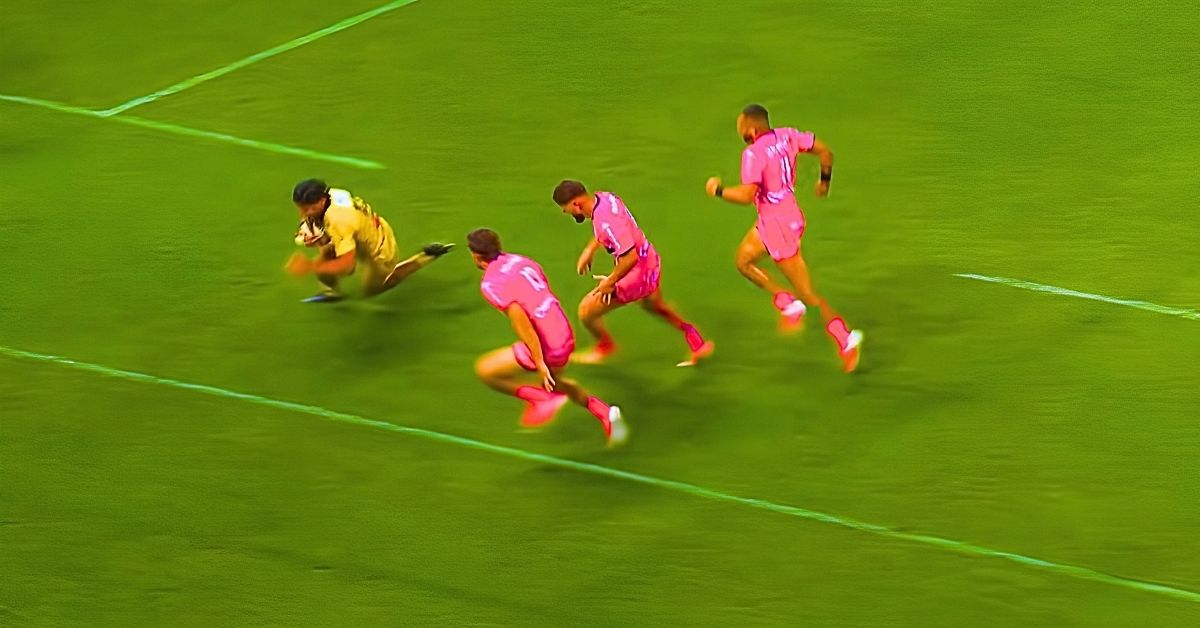 Trois victoires en trois matchs à Jean-Bouin : Paris reçoit La Rochelle samedi. Les Maritimes pourront-ils faire tomber les Soldats Roses à domicile ? Crédit image : Screenshot TOP 14 - Officiel