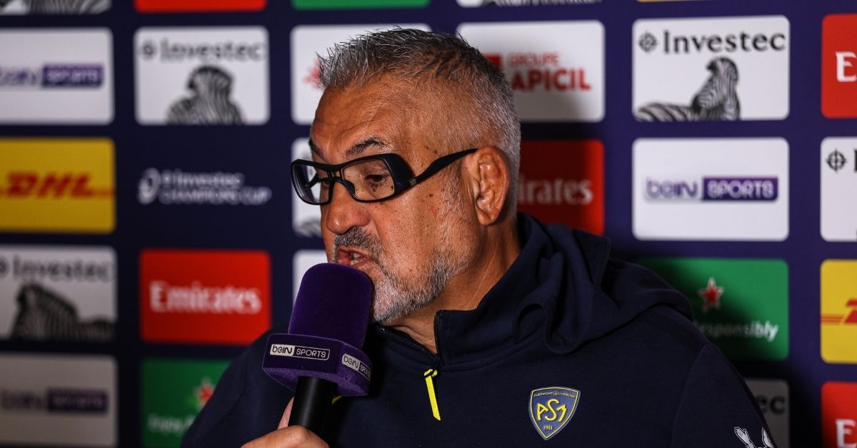 Trois minutes devant la presse, puis Christophe Urios s'en va. À la veille d'un match capital contre le Racing, le manager de Clermont a surpris son auditoire. ©INPHO/Ben Brady