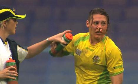 VIDEO. Du combat et un essai pour une victoire australienne face aux Anglaises