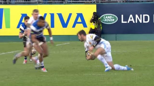 VIDEO. Premiership - Le sublime off-load façon chistera de Phil Dollman
