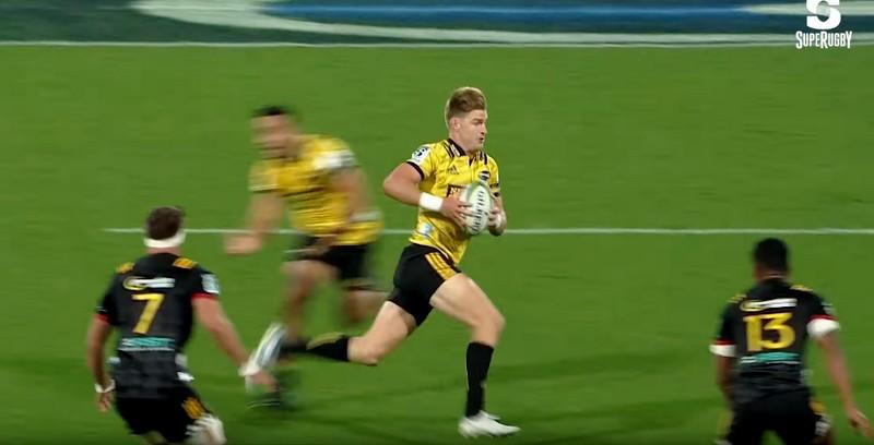 Super Rugby - D'une course chaloupée, Barrett a puni les Chiefs sur 50m [VIDÉO]