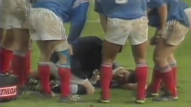 VIDEO. FLASHBACK. 1992. Adri Geldenhuys aligne Abdelatif Benazzi et s'en sort royalement