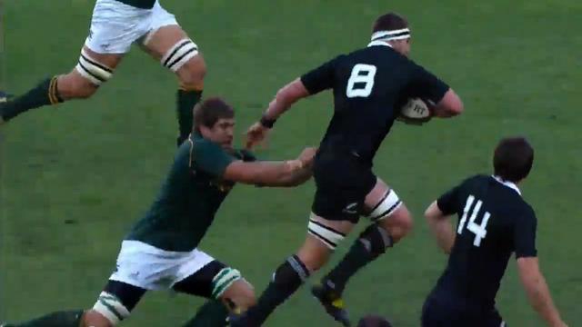 VIDEO. Rugby Championship - Afrique du Sud - Nouvelle-Zélande : La passe invisible de Kieran Read pour Ben Smtih qui mystifie la défense