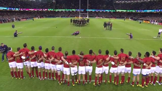 VIDEO. Coupe du monde : le Haka de la Nouvelle-Zélande face au mur rouge de la France