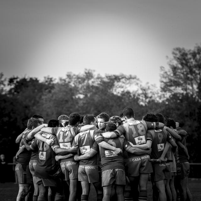 PHOTO. Amateur. Loin des stars et des paillettes, la beauté du rugby en noir et blanc 