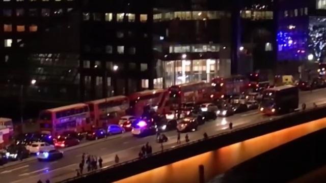 ATTENTAT DE LONDRES : héroïque et premier sur les lieux, un policier rugbyman attaque les terroristes avant d'être poignardé