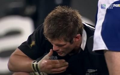 Richie McCaw s'étonne de la non citation de Rougerie