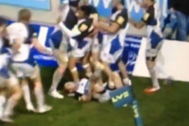 VIDEO. Bath - Pris de violentes crampes, Dominic Day se paie la honte