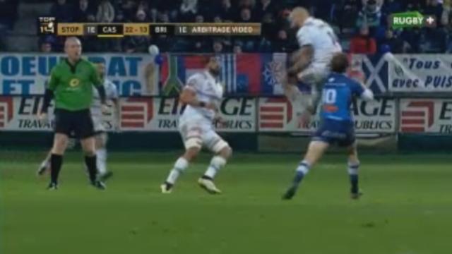 VIDEO. Top 14 : le choc cul contre tête sur Urdapilleta méritait-il un carton rouge ?