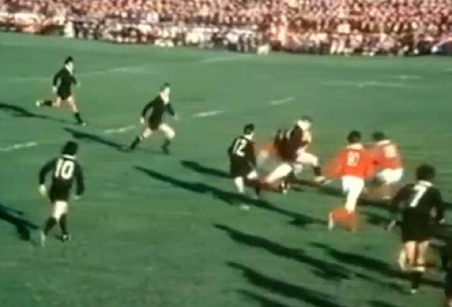 VIDÉO. FLASHBACK. Canal + revient sur le match de légende du Munster face aux All Blacks en 1978