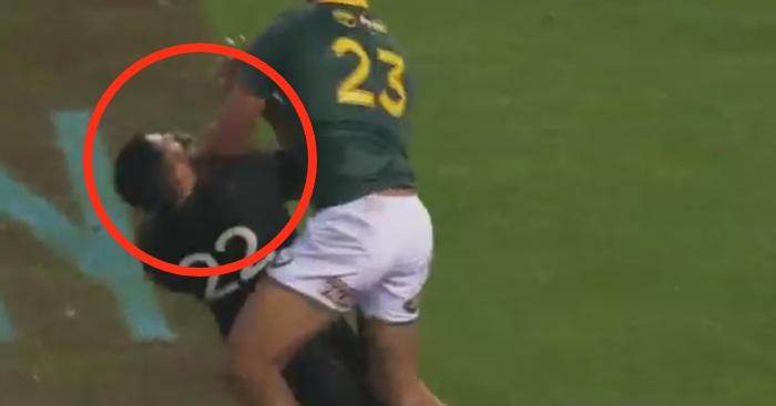 VIDÉO. Boks v All Blacks : le geste de Damian De Allende méritait-il un carton rouge ?