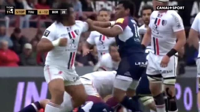 VIDÉO. Stade Toulousain : Census Johnston dégoupille et balance deux droites au visage de Talebula