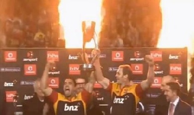 Les Chiefs surclassent les Sharks en finale du Super Rugby