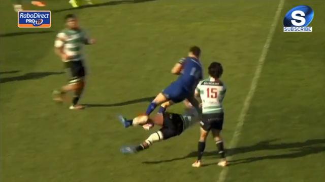 VIDEO. Pro 12 - Christian Loamanu KO après un choc impressionnant dans les airs avec Zane Kirchner