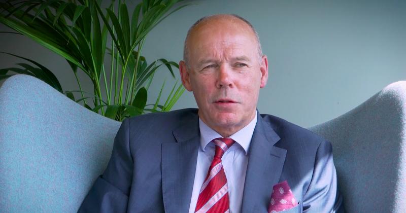 Clive Woodward : ''La France doit jouer comme une équipe française, pas comme le Japon''