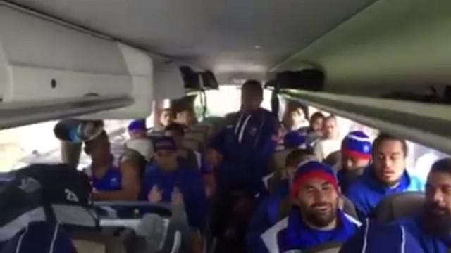 VIDEO. INSOLITE. Coupe du monde. Quand le chant des Manu Samoa connaît un beau raté dans le bus