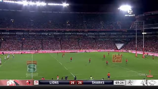 VIDEO. Super Rugby - Attention phénomène : la pépite sud-africaine Curwin Bosch passe une pénalité de... 62 mètres !