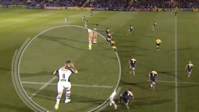 VIDEO. Entre deux passes, Danny Care prend le temps de se recoiffer