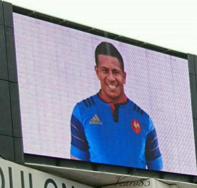 INSOLITE. PHOTO : Le clin d'oeil de Mourad Boudjellal à David Smith sur l'écran du stade Mayol