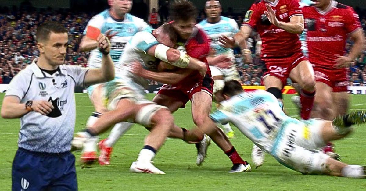 Choc à la tête, protection des joueurs... World Rugby doit-elle modifier ses règles ?