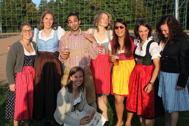 De l'Oktoberfest à la Hongrie, les Budapest Frogs font la promotion du rugby à 7 