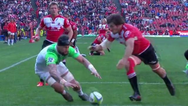 VIDÉO. Elliot Dixon signe le plus beau raté de l'année en demi-finale du Super Rugby