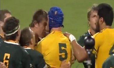 Eben Etzebeth perd la boule