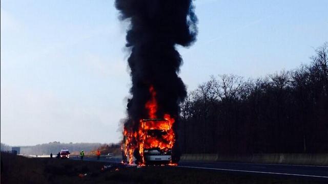 Fédérale 1 - RC Vannes : ils vont jouer leur match après avoir tout perdu dans l'incendie de leur bus