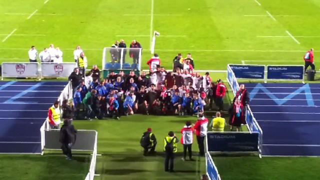 VIDEO. Fédérale 1. Les joueurs du Lille Métrople Rugby célèbrent leur victoire sur Langon en chantant avec leurs supporters