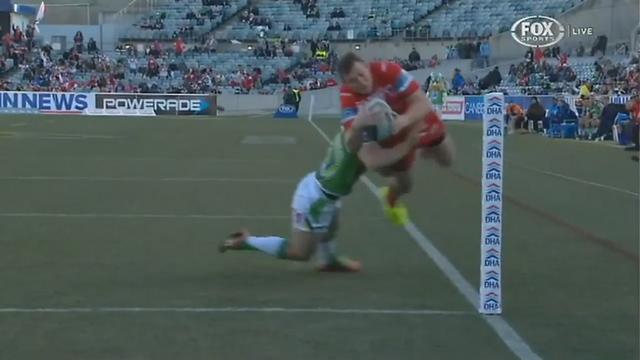 VIDEO. Festival d'essais acrobatiques en NRL avec Brett Morris et Jarryd Hayne