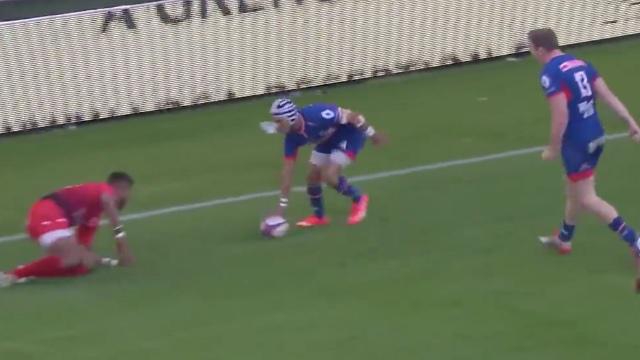 VIDÉO. Gio Aplon chambre Delon Armitage en venant aplatir le ballon juste sous son nez