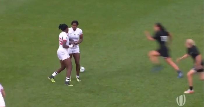 VIDEO. Coupe du monde féminine. Elles s'arrêtent de jouer et manquent de se faire punir après ce gros raté