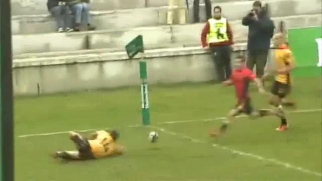 VIDEO. 6 nations B. Le Bayonnais Guillaume Rouet s'offre un essai de 70m grâce à un énorme raté 