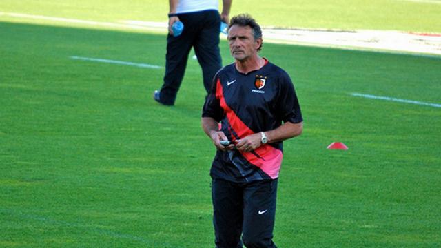 Guy Novès se lâche : les « charlots au bord du terrain » et le contrat sur la tête du Stade Toulousain...