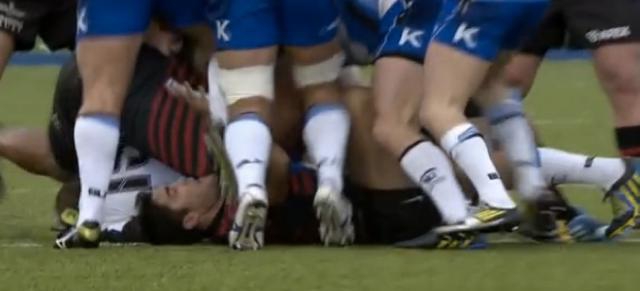 VIDEO. H Cup. Nathan White prend un carton jaune pour un stamping sur Brad Barritt