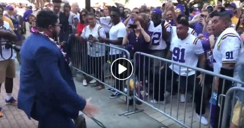 VIDEO. Insolite: un Haka au football Americain