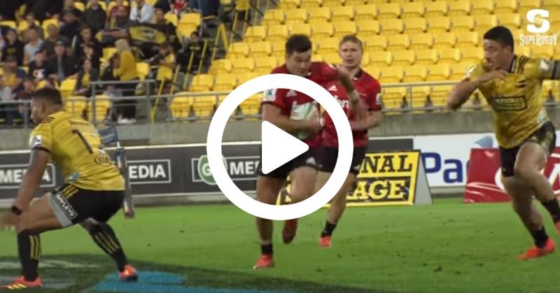 Super Rugby - Les Hurricanes surpris par les Crusaders et David Havili [VIDÉO]