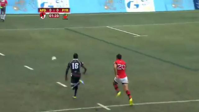 VIDEO. Hong Kong Tens. Jean-Yves Zebango met les cannes pour le bel essai du Pyrénées Rugby Seven