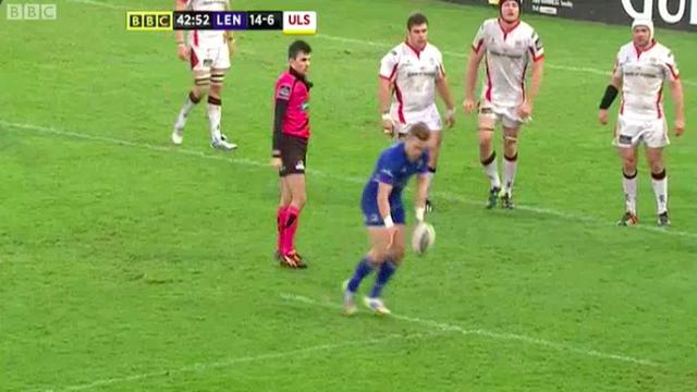 VIDÉO. Ian Madigan fait mine de taper en touche... et joue vite la pénalité pour marquer l'essai