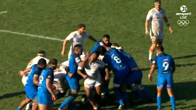 VIDEO. Super Rugby - Jerome Kaino voit rouge après son coup de poing gratuit sur Pauliasi Manu 